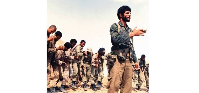 دانلود مداحی ای لشکر صاحب زمان آماده باش و لحظه شماری می کند لشکر صاحب الزمان (عج) از صادق آهنگران